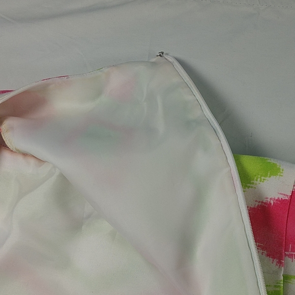 Dress - Picture 7 of 8